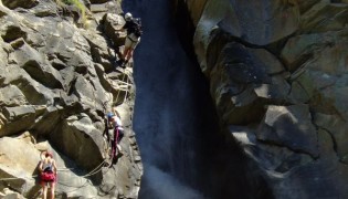 VIA FERRATA Cascade de la Fraîche